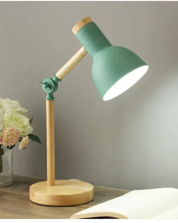 Poised - Eye Protection Study Lamp